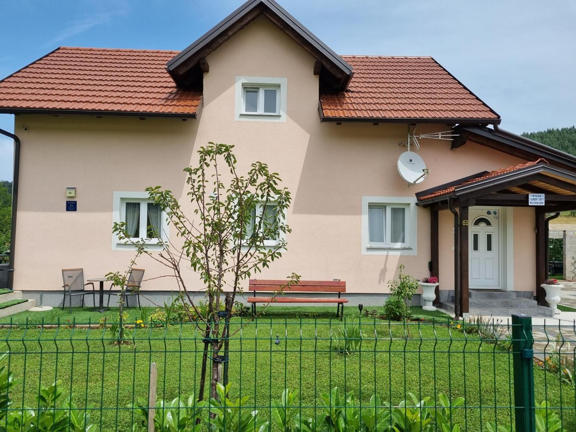 Villa Lady Di Plitvice Vrhovine Exterior photo