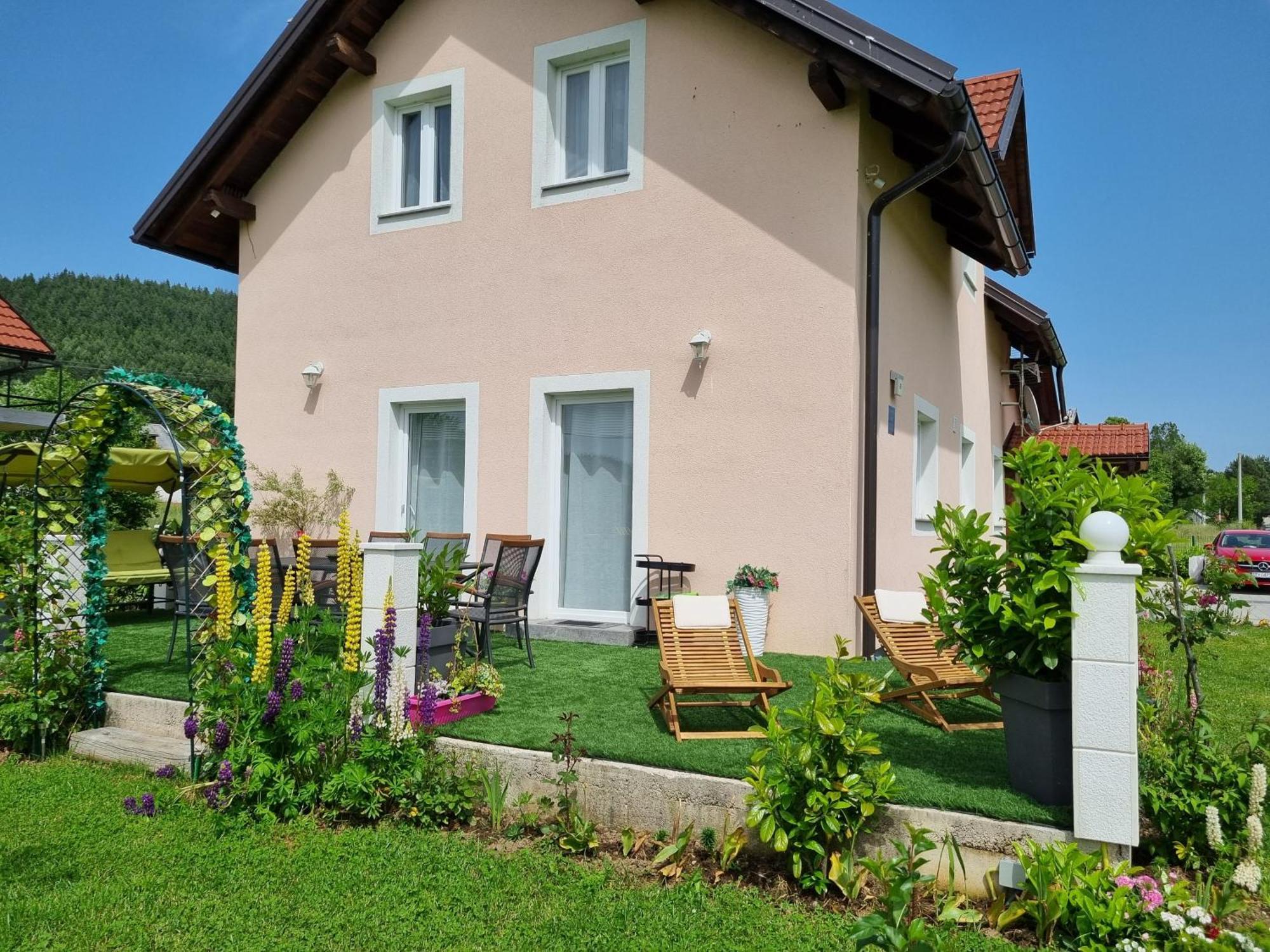 Villa Lady Di Plitvice Vrhovine Exterior photo